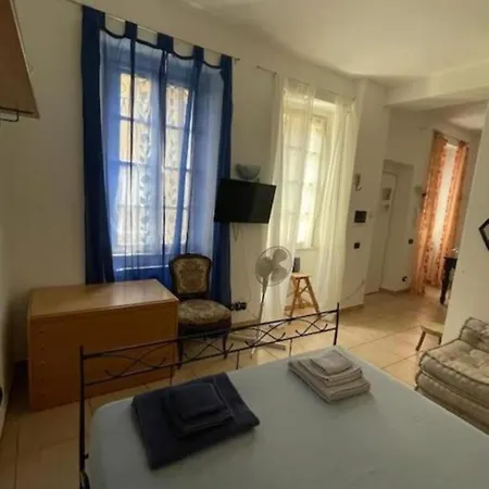 Como Lake Apartment Lejlighed *